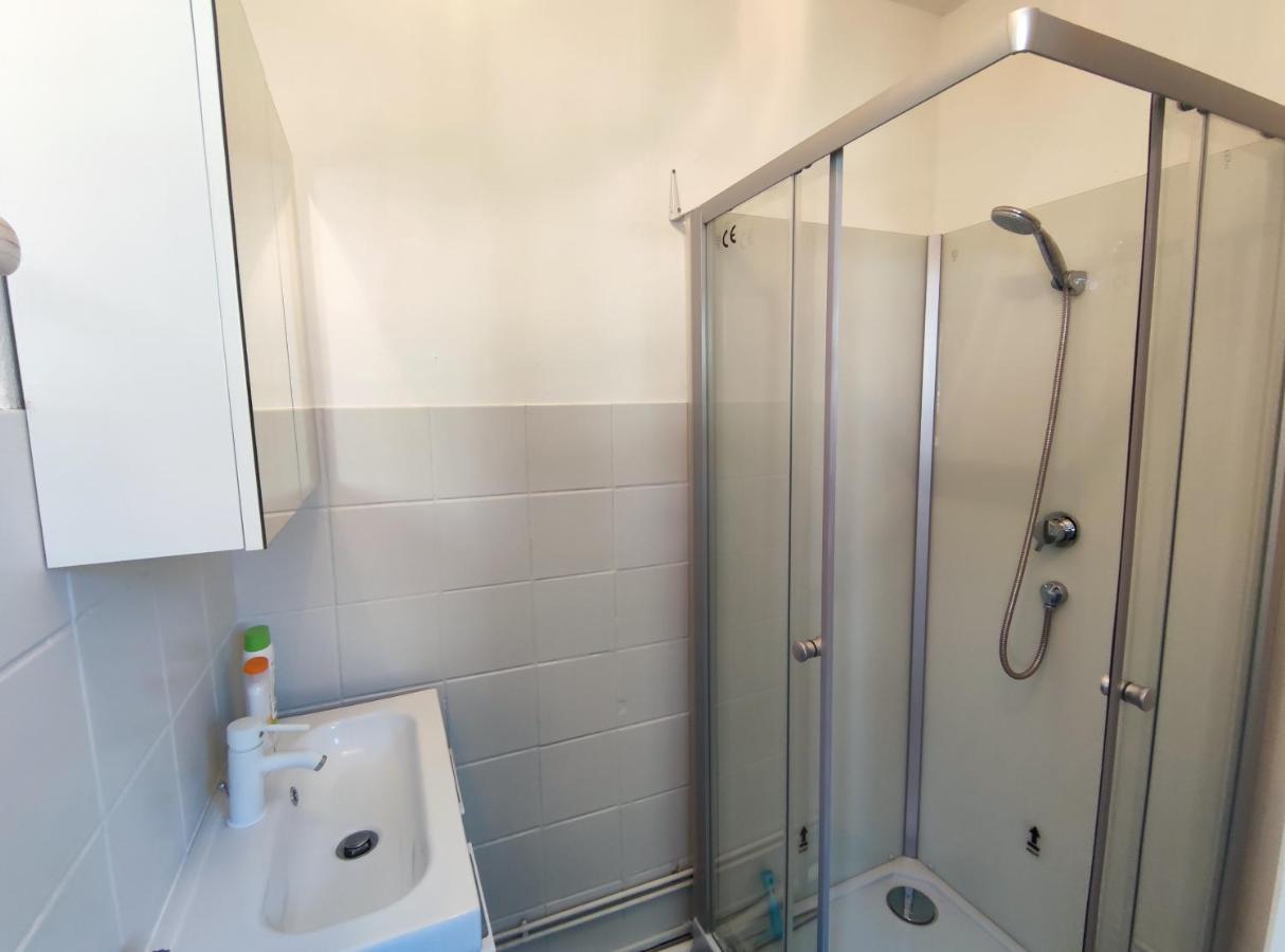 Les Lumieres Du Phare Apartman Calais Kültér fotó